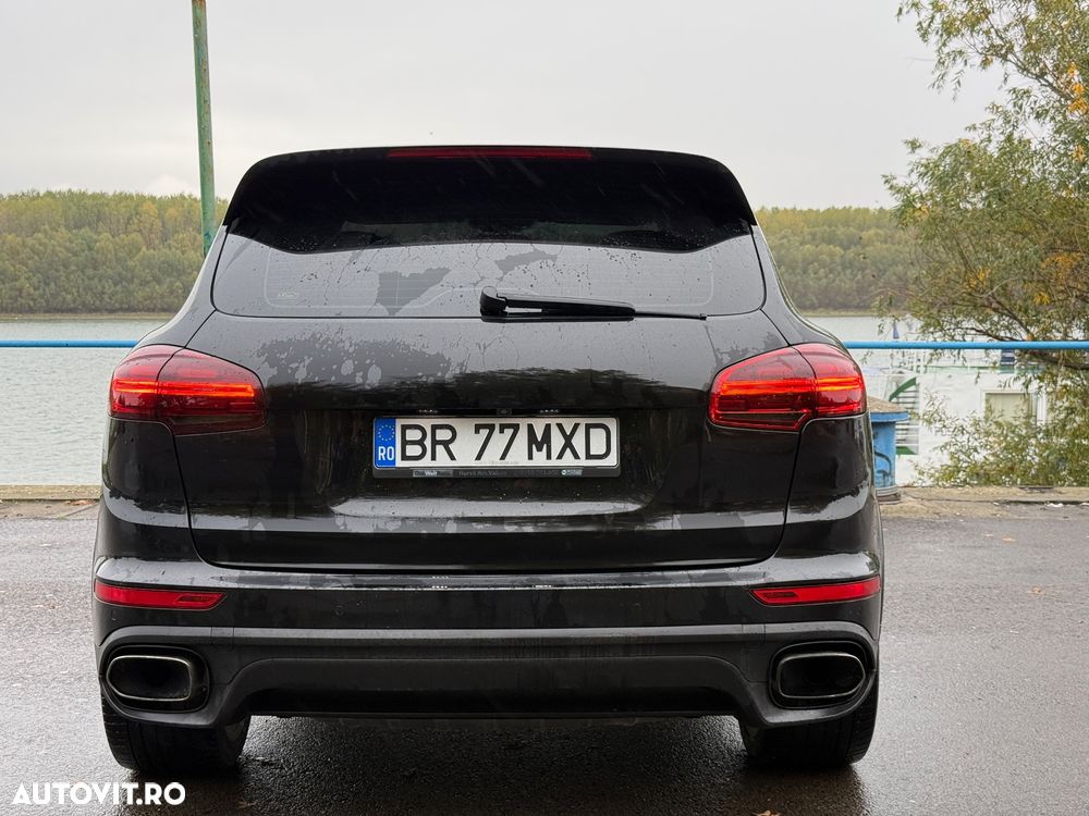 Porsche Cayenne - 22