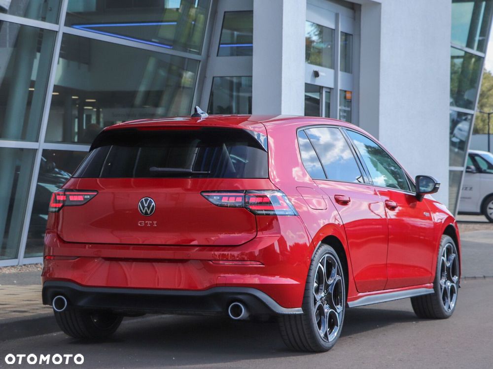 Volkswagen Golf - 4