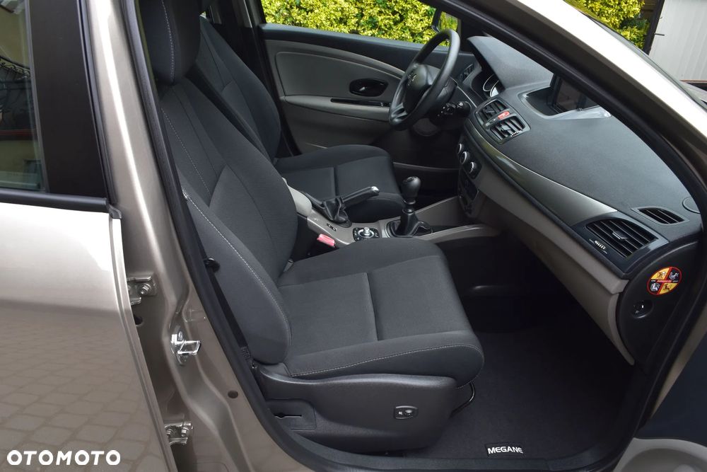 Renault Megane 1.6 16V Color Edition - 23