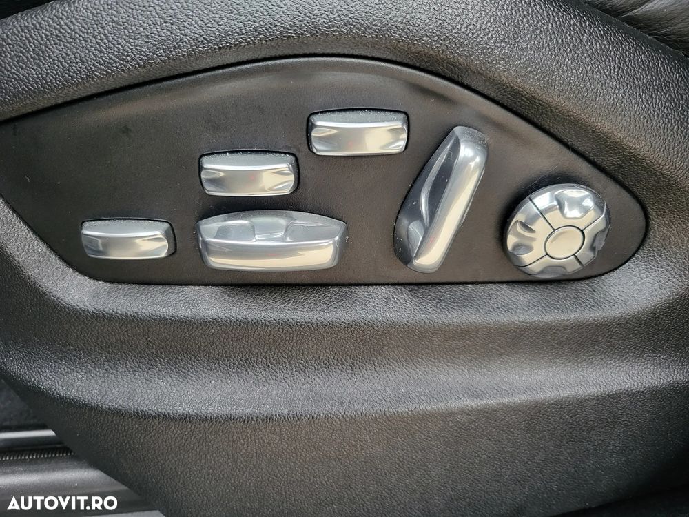 Porsche Cayenne E-Hybrid Tiptronic S - 20