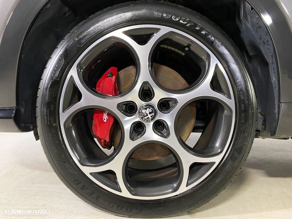 Alfa Romeo Tonale 1.3 Plug-In Hybrid Veloce e-AWD - 21