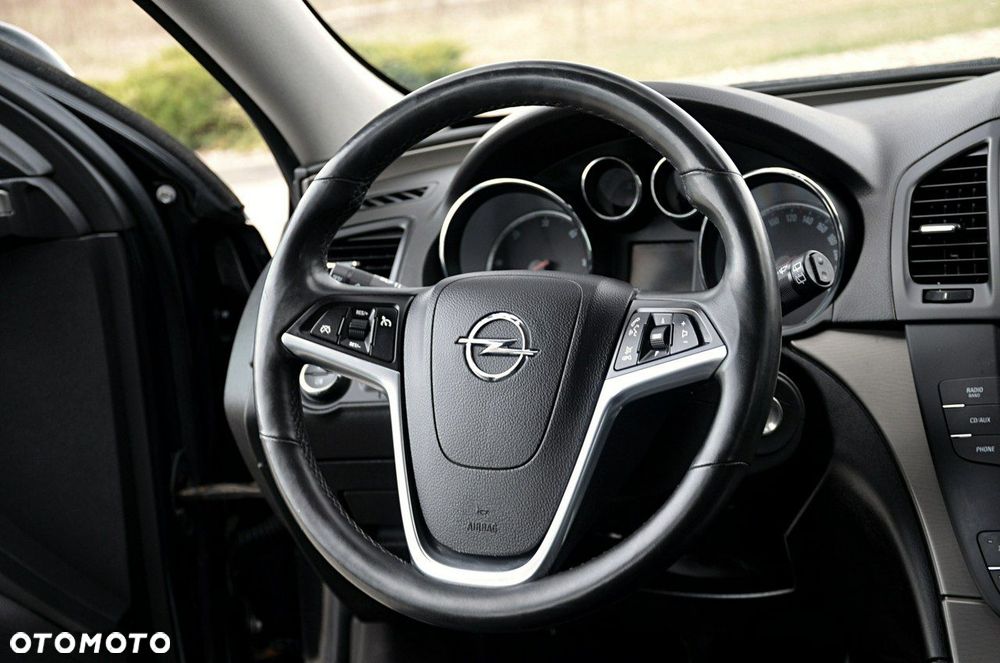 Opel Insignia - 16
