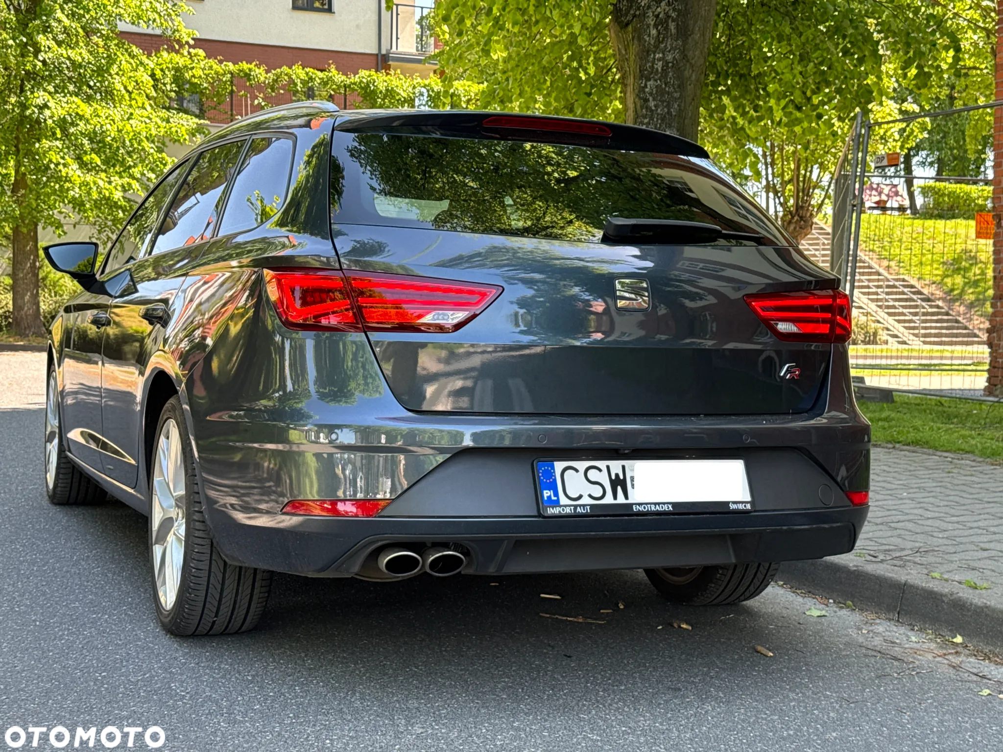 Seat Leon 2.0 TDI DSG FR Plus - 3