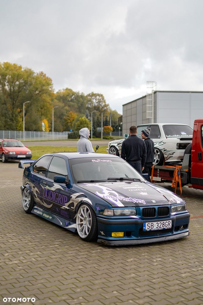 BMW Seria 3 328i - 4