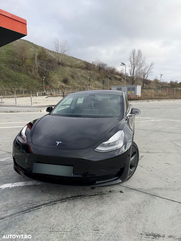 Tesla Model 3 Standard Reichweite Plus Hinterradantrieb - 2