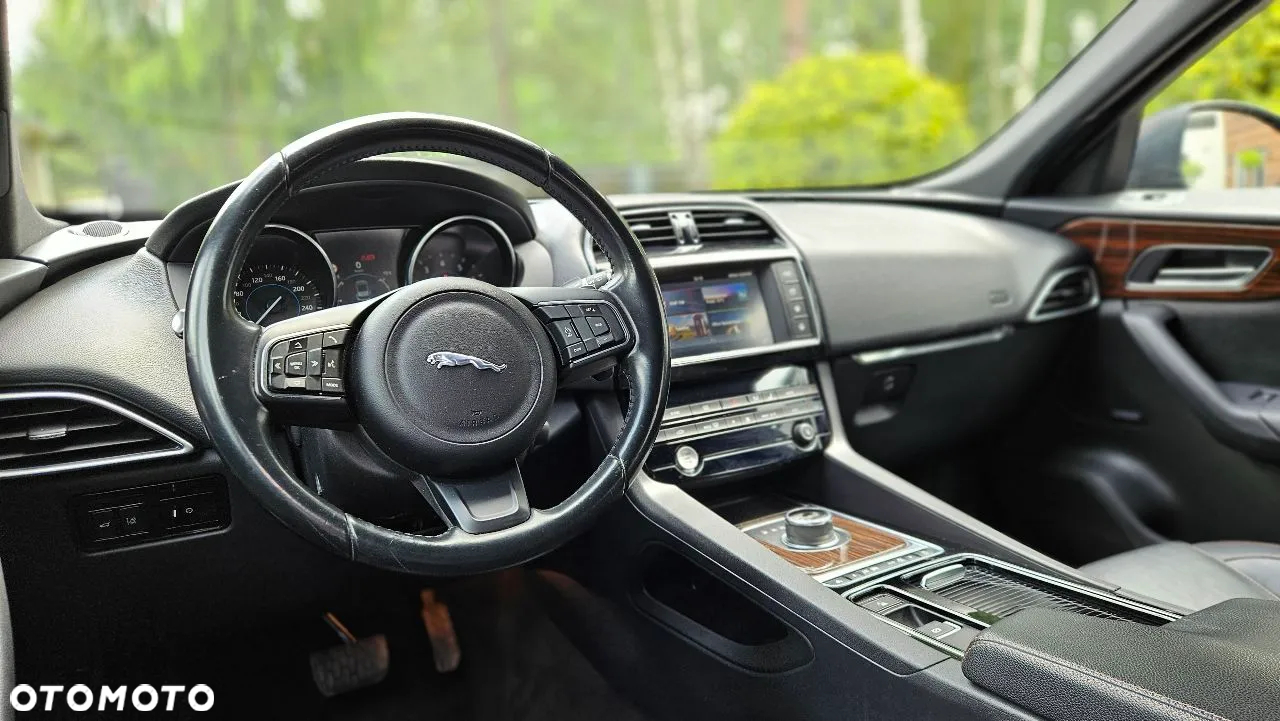 Jaguar F-Pace 3.0 V6 AWD Prestige - 24