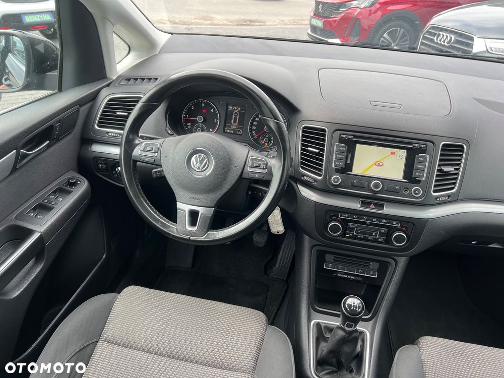 Volkswagen Sharan - 17