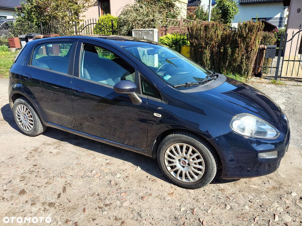 Fiat Punto 2014 photo 2