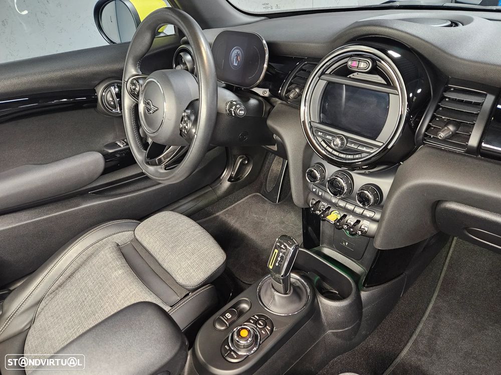 MINI 3 Portas Cooper SE M - 11