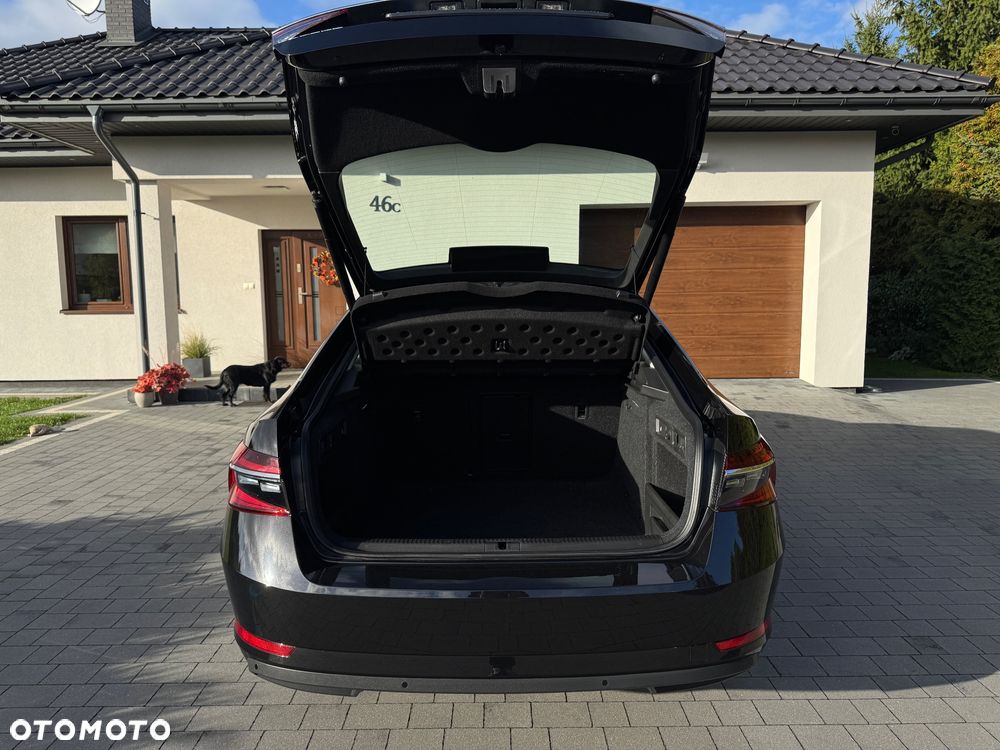 Skoda Superb 2.0 TDI SCR Ambition DSG - 13