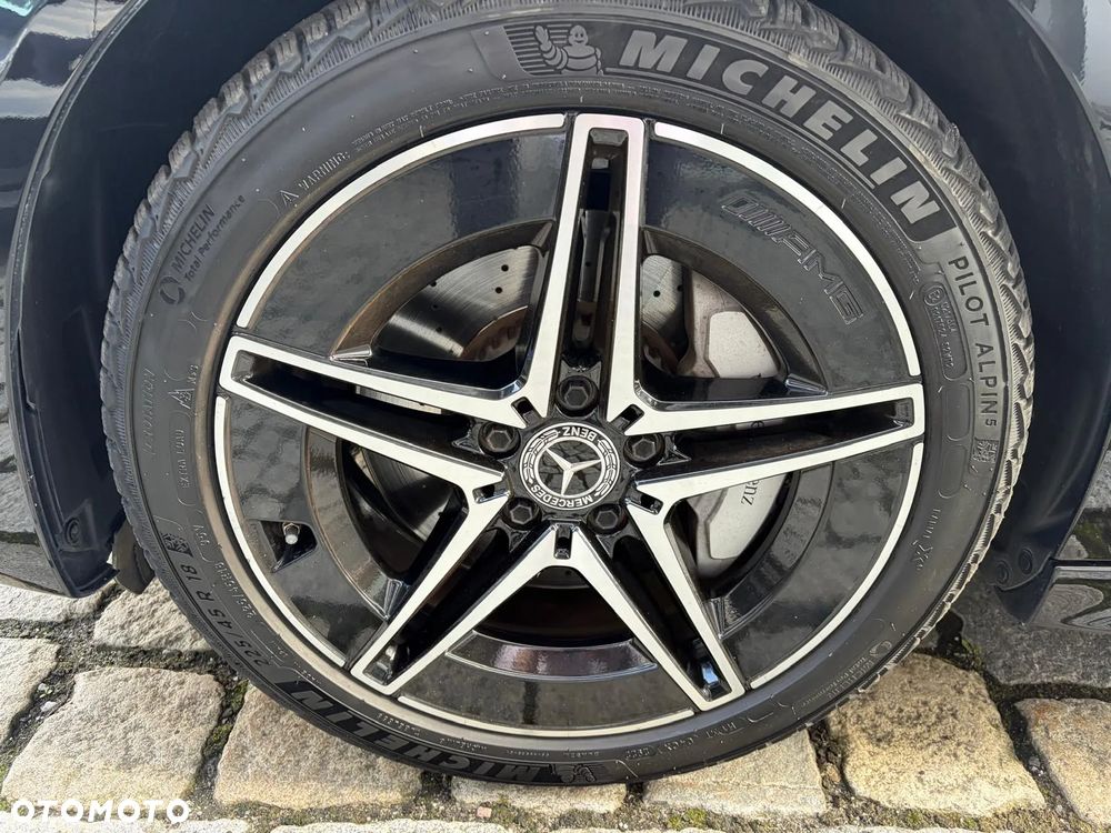 Mercedes-Benz Klasa C 300 e PHEV 4-Matic AMG - 11