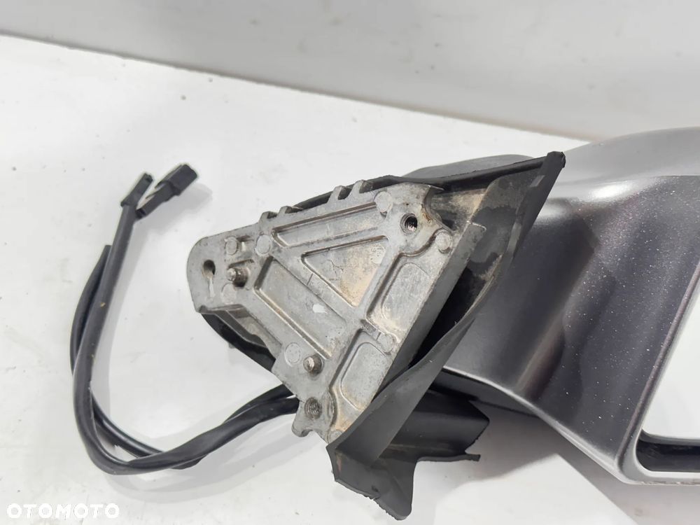 Lusterko P  Suzuki Burgman 650 - 4