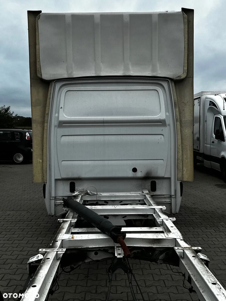 Mercedes-Benz Sprinter W907 - 6
