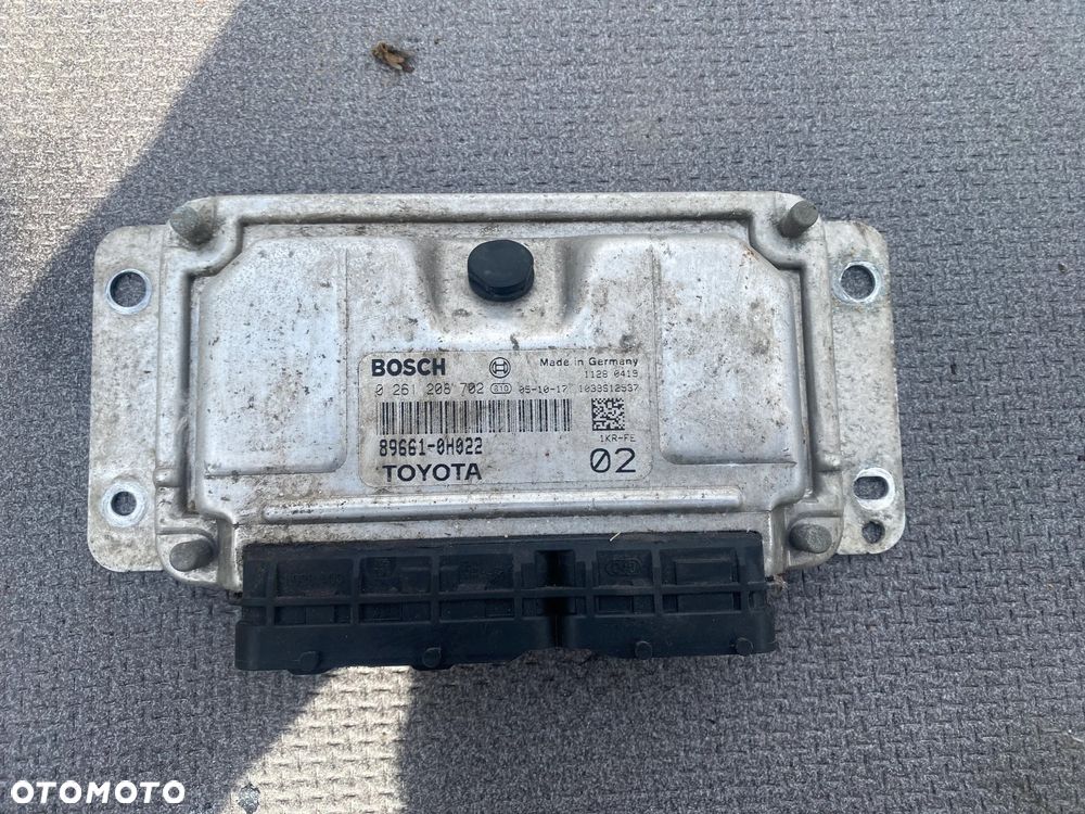 KOMPUTER STEROWNIK SILNIKA ECU PEUGEOT 107 CITROEN C1 0261208702 896610H022