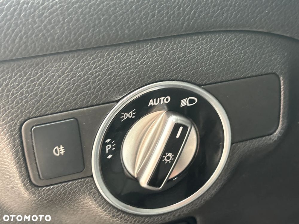 Mercedes-Benz GLA - 20