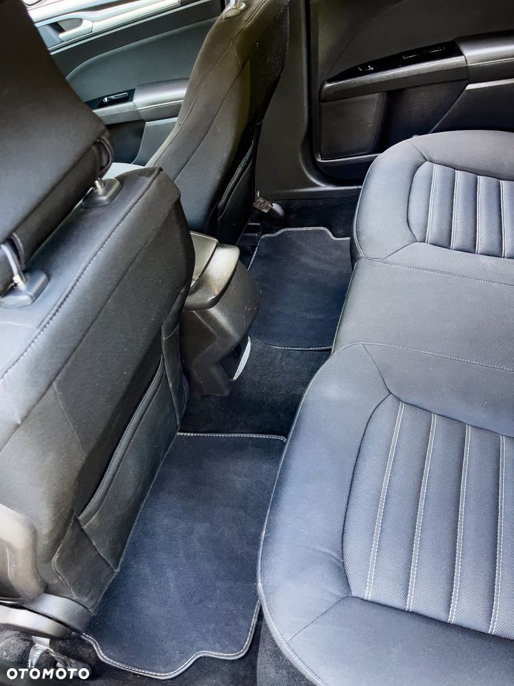 Ford Mondeo - 18