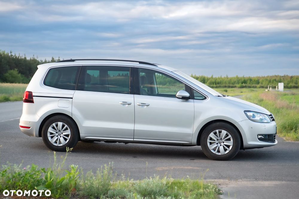 Volkswagen Sharan 2.0 TDI Comfortline DSG - 4