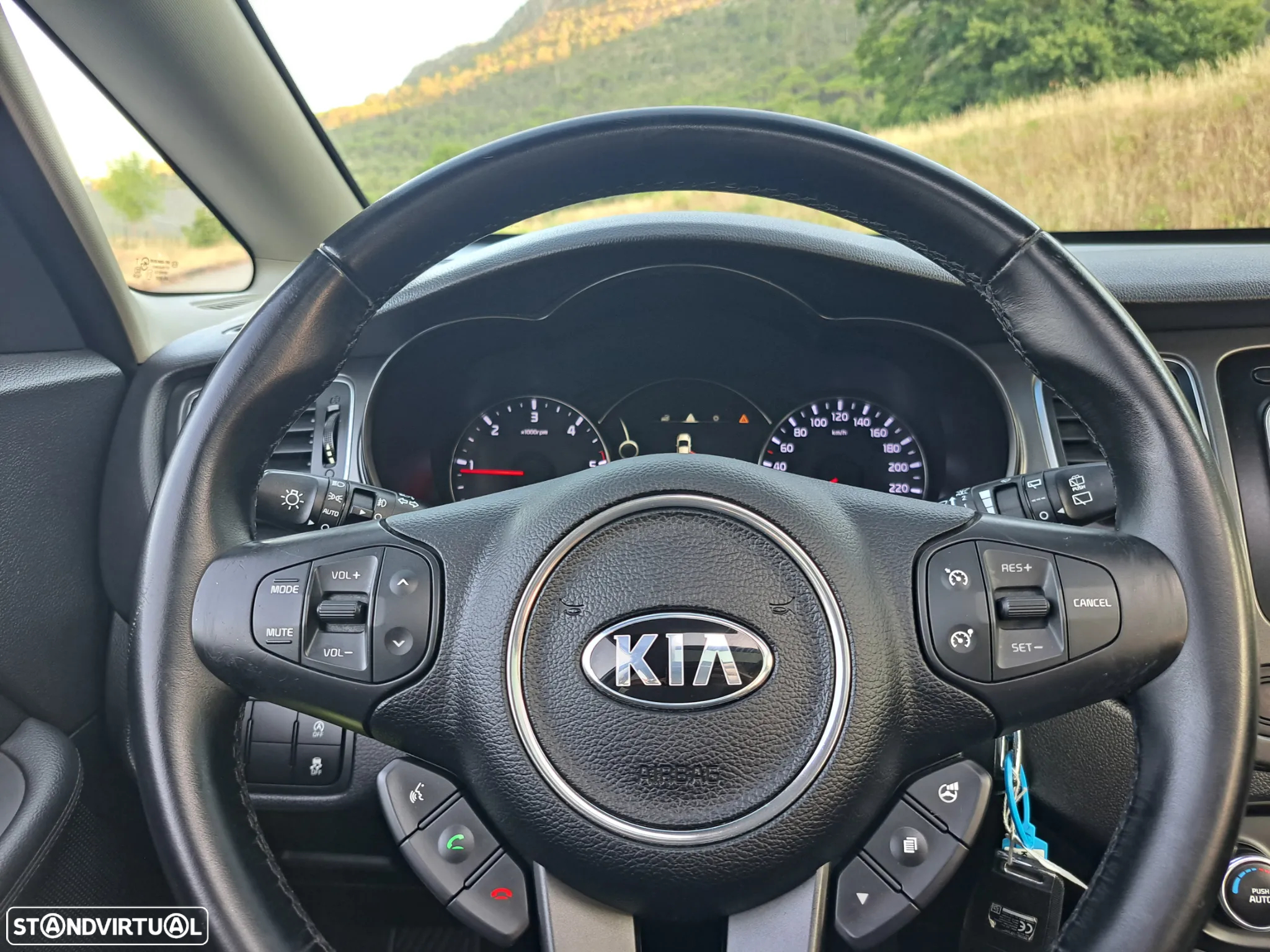 Kia Carens 1.7 CRDi ISG TX - 21