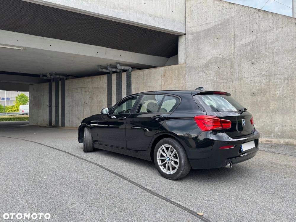 BMW Seria 1 116i - 4