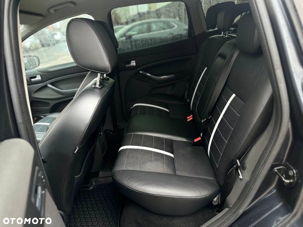 Ford Kuga 2.0 TDCi 4x4 Titanium - 19