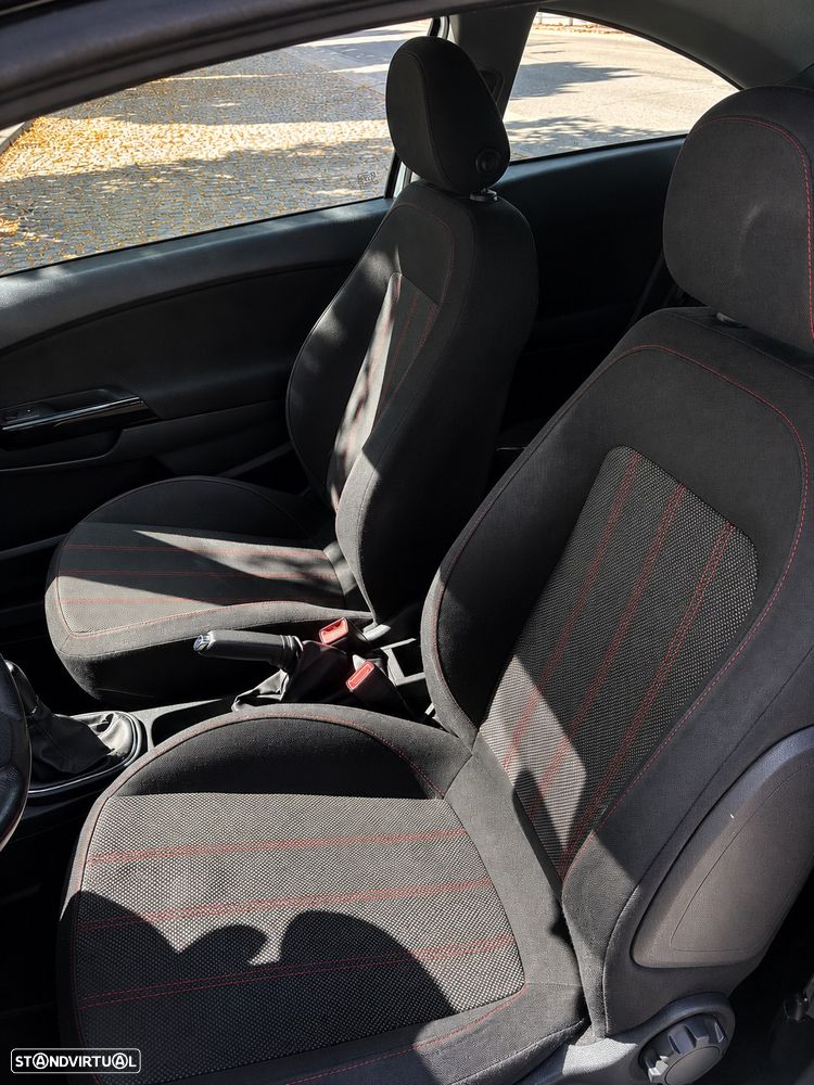 Opel Corsa 1.2 Black Edition - 11