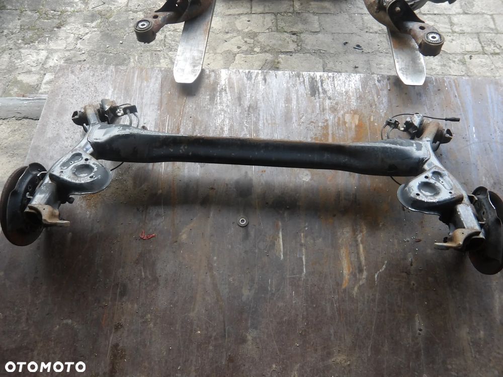 RENAULT GRAND SCENIC III 1.6 DCI BELKA ZAWIESZENIA TYŁ TYLNA - 4