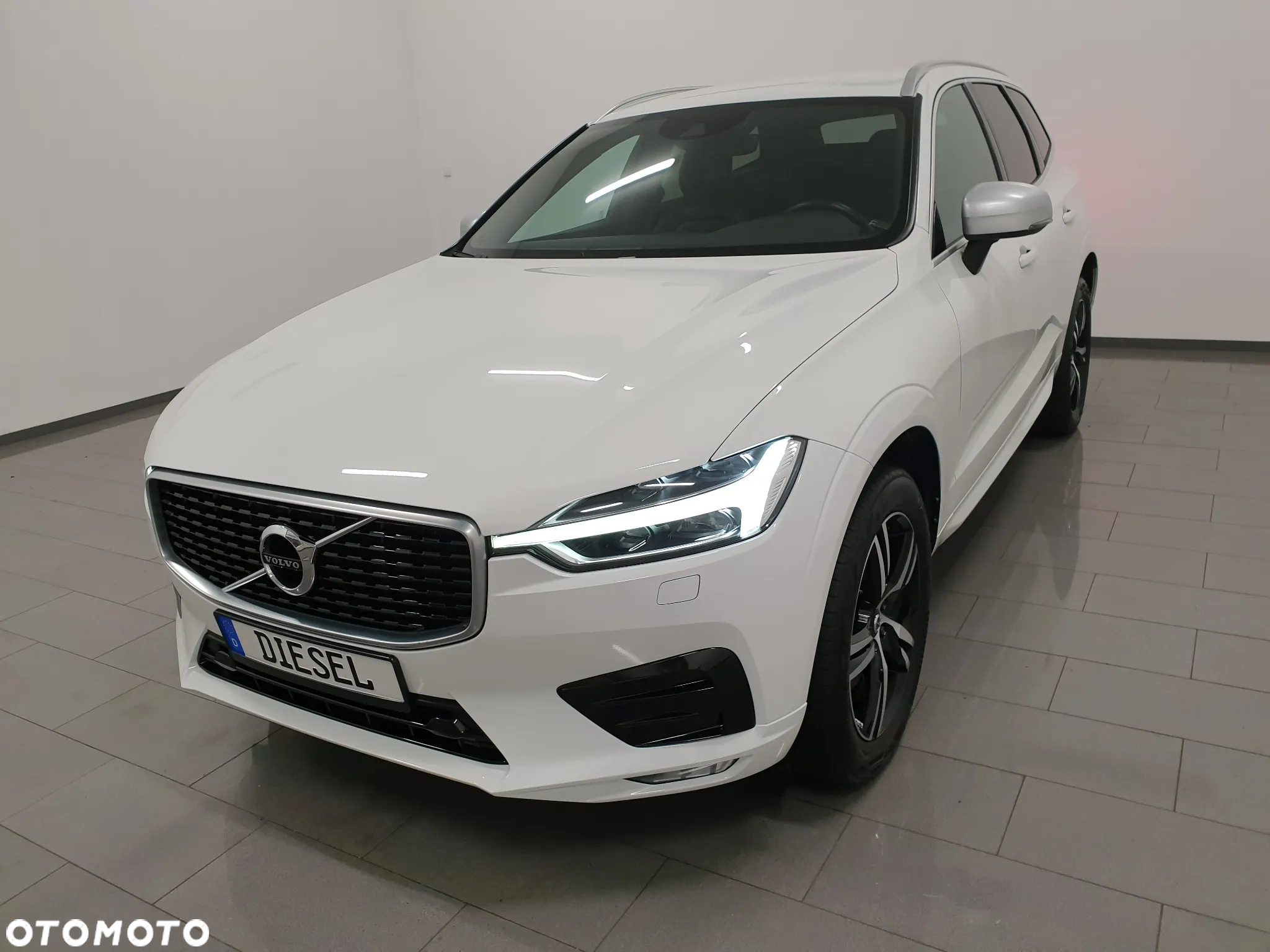 Volvo XC 60 D4 Geartronic RDesign - 35