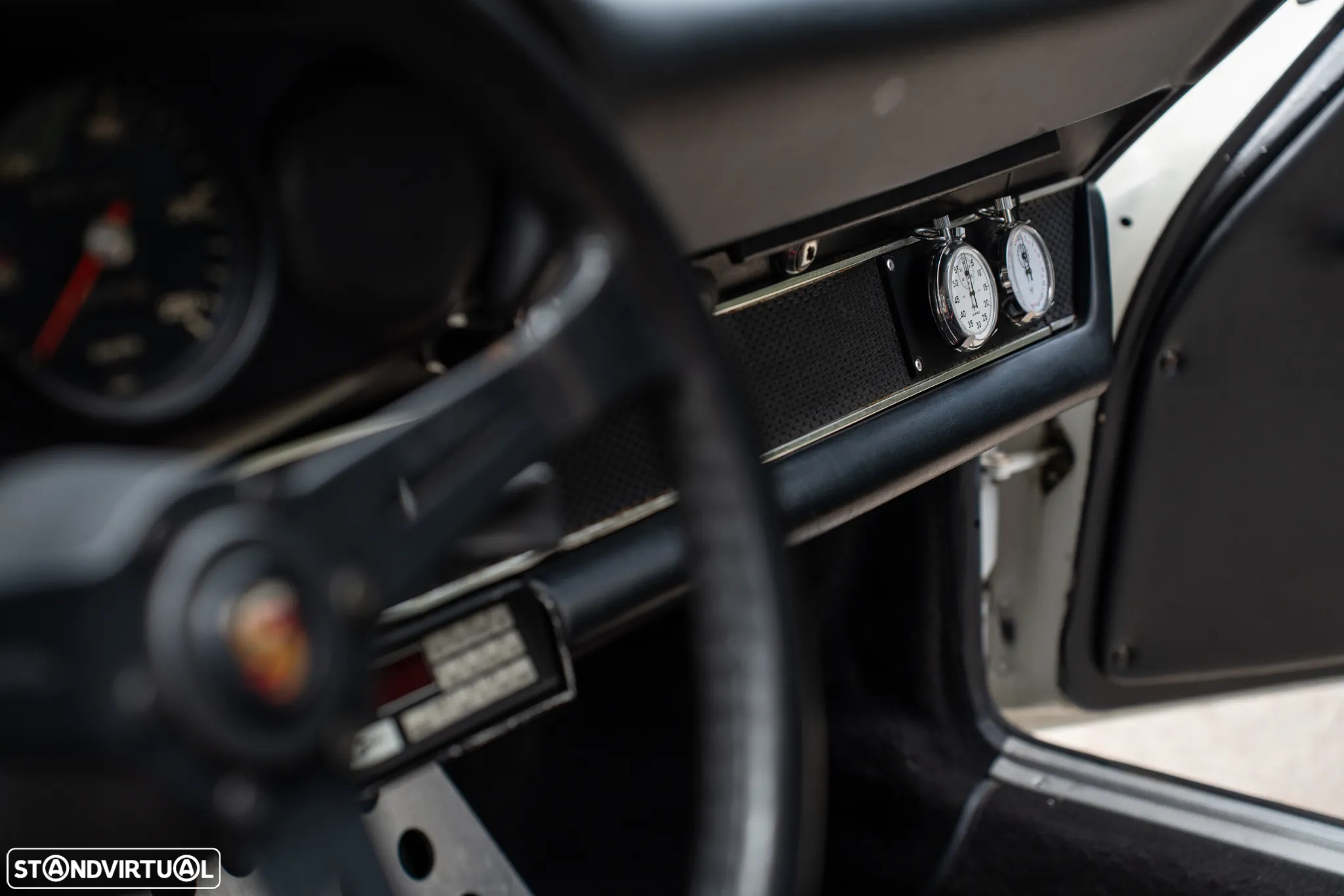 Porsche 911 Série F - 38