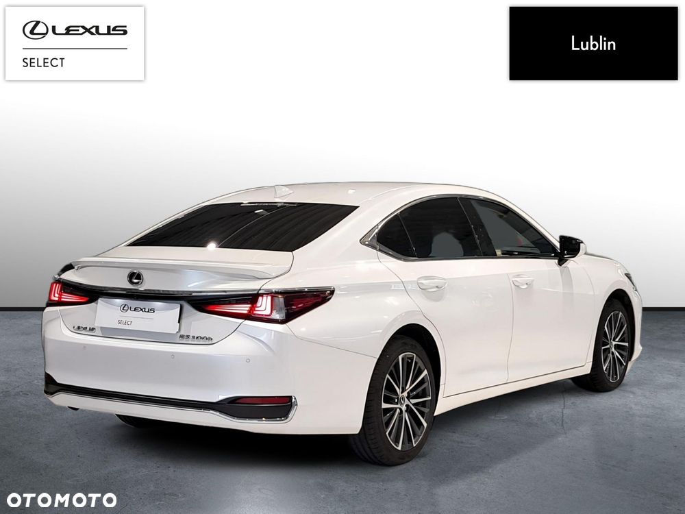 Lexus ES 300h Business Edition - 5