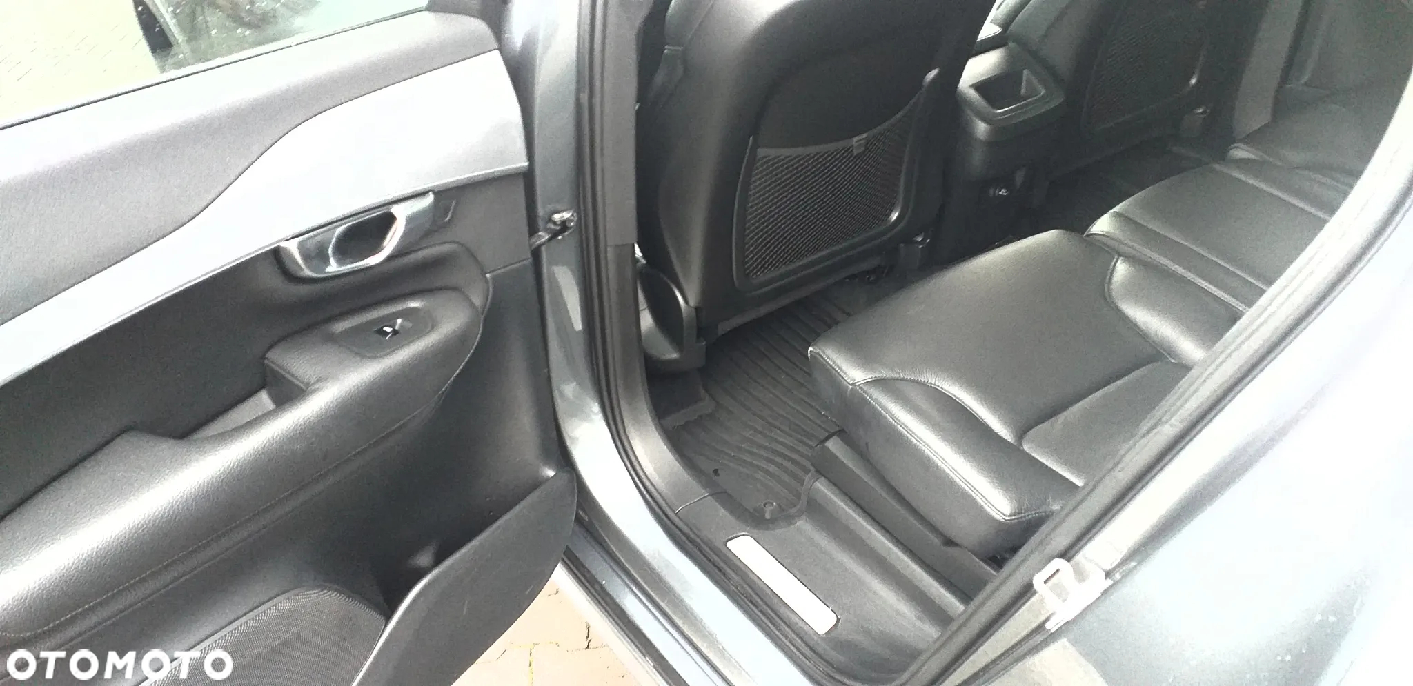 Volvo XC 90 D4 FWD Momentum - 27