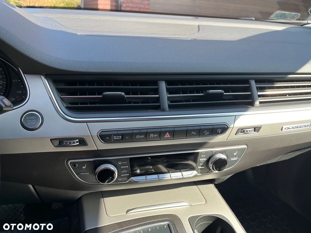 Audi Q7 - 3