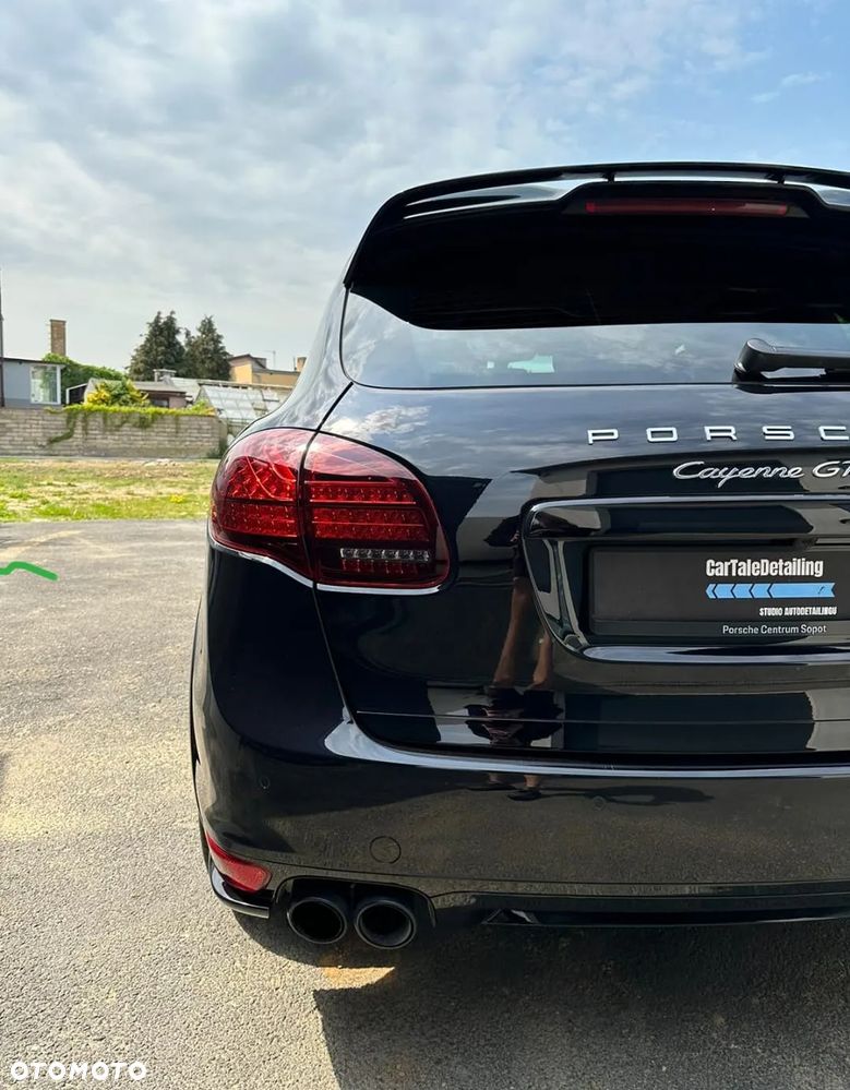 Porsche Cayenne GTS - 10