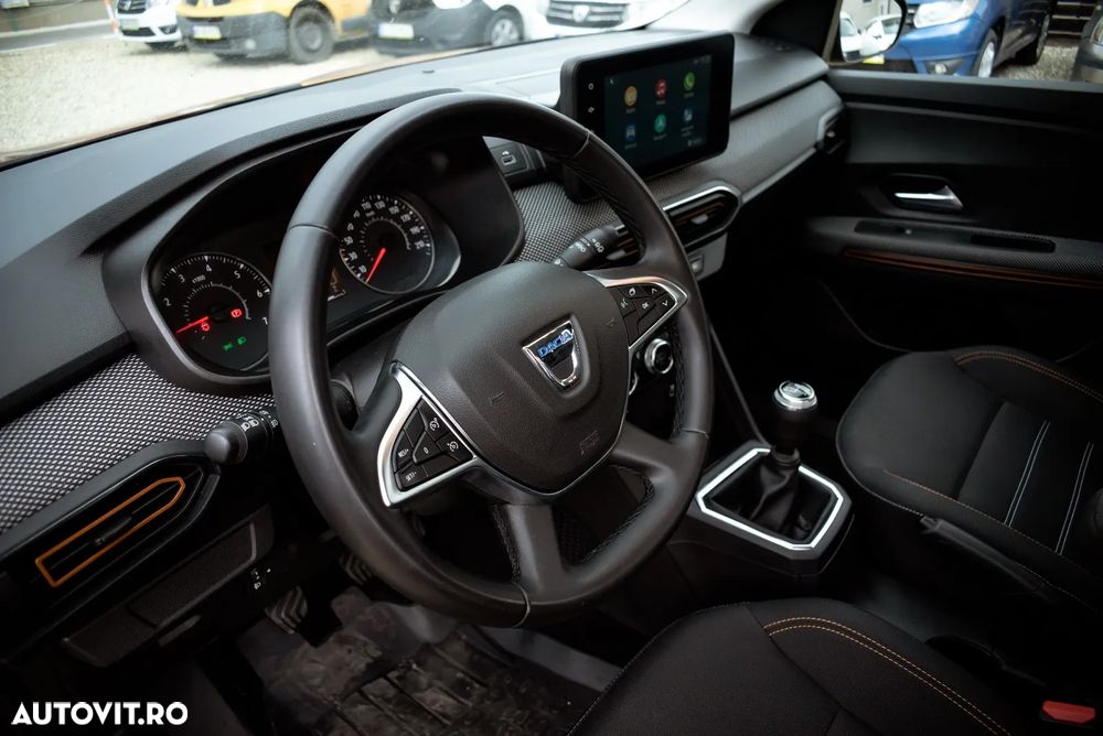Dacia Sandero Stepway TCe 90 MT6 Comfort - 11