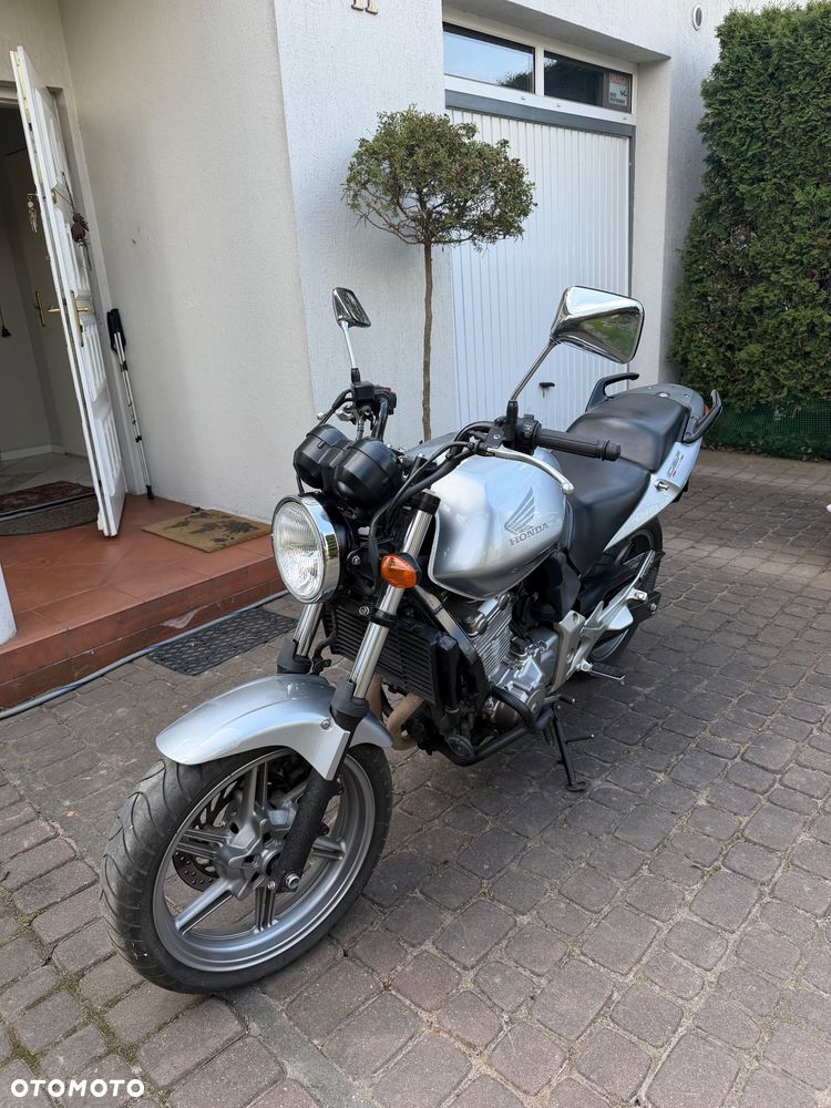 Honda CBF - 3