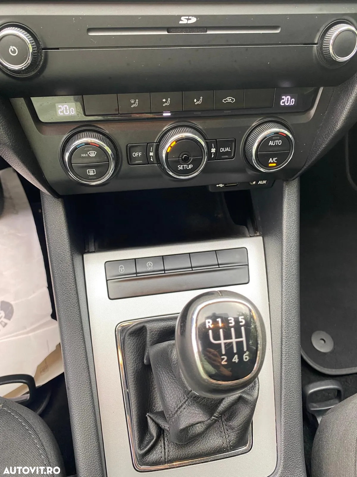 Skoda Octavia 1.2 TSI Ambiente - 9