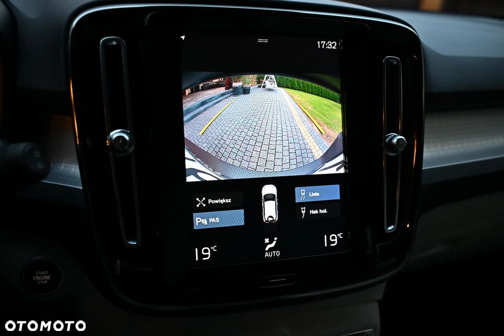 Volvo XC 40 - 21