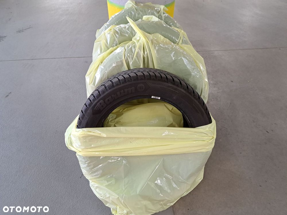 Toyota C-HR 1.8 Hybrid Style - 38