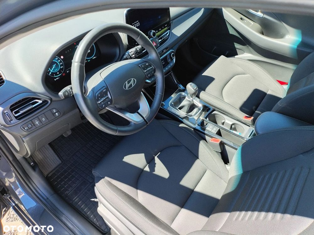 Hyundai i30 1.5 T-GDI 48V Smart Plus - 17
