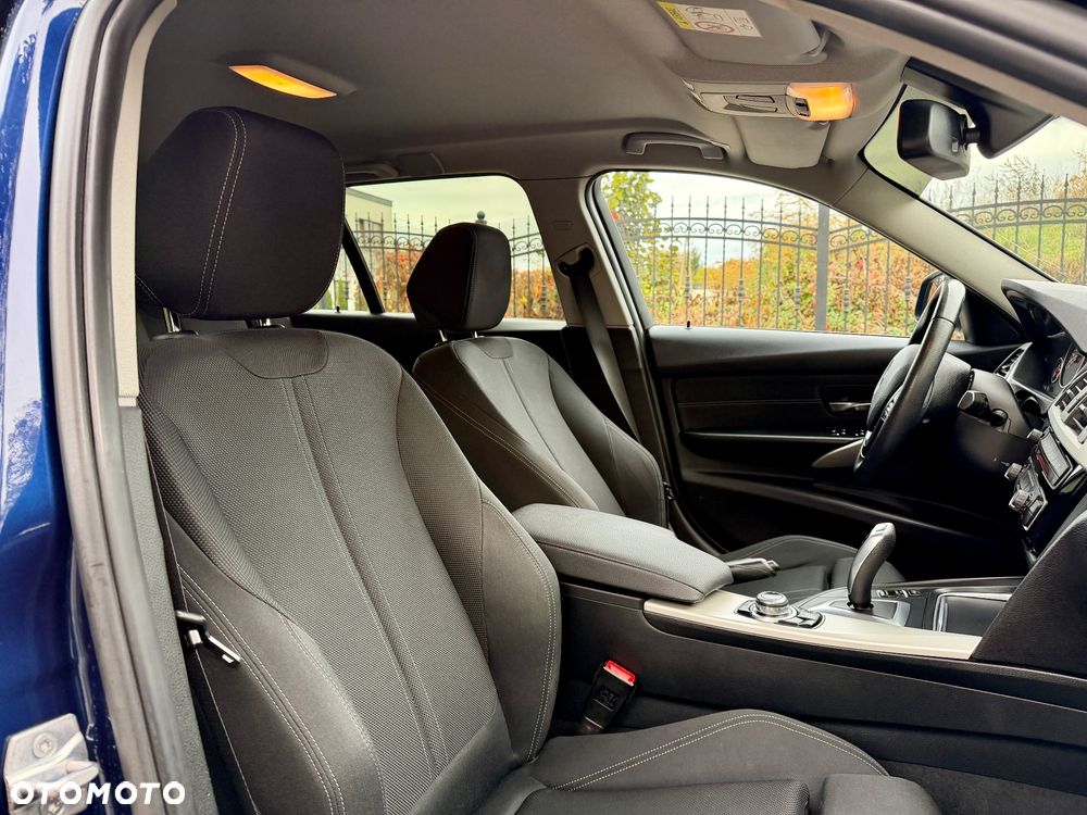 BMW Seria 3 - 21