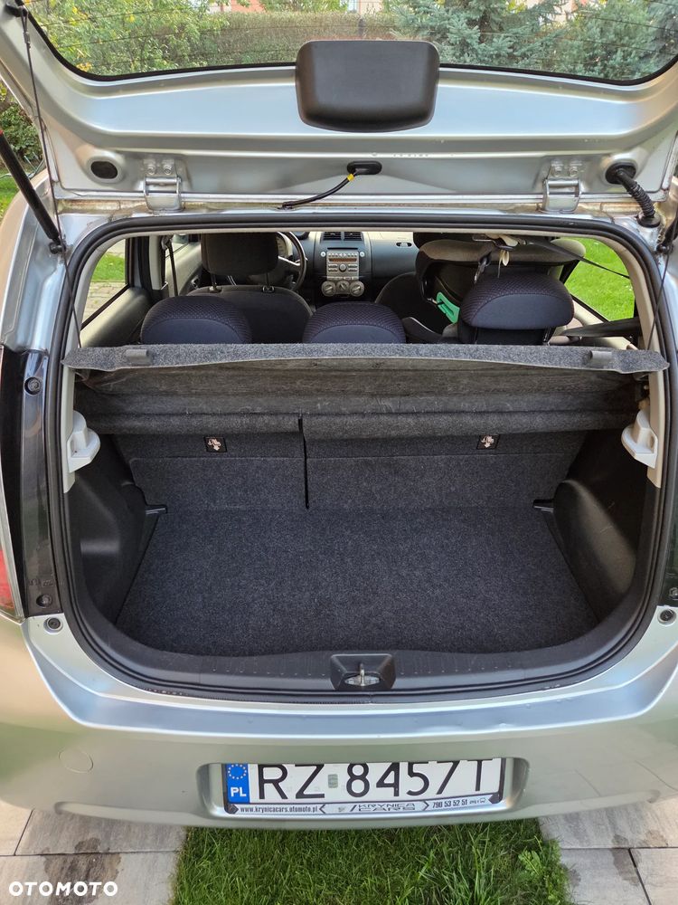 Daihatsu Sirion - 14