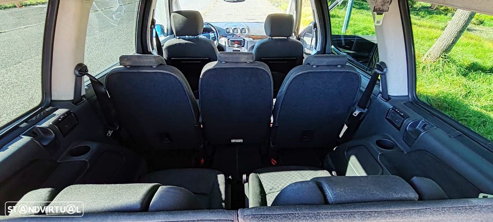 Ford Galaxy - 20