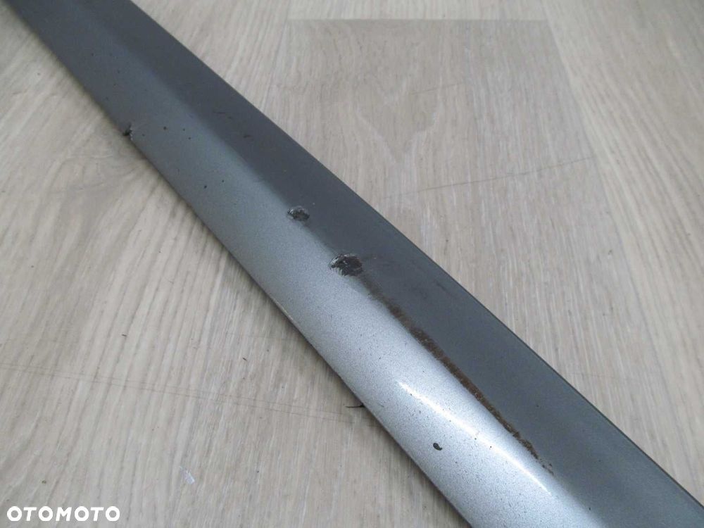 AUDI A4 B7 LISTWA DRZWI PRZOD DOLNA PRAWA 8E0853960 LY7H S-LINE 01-07 - 3