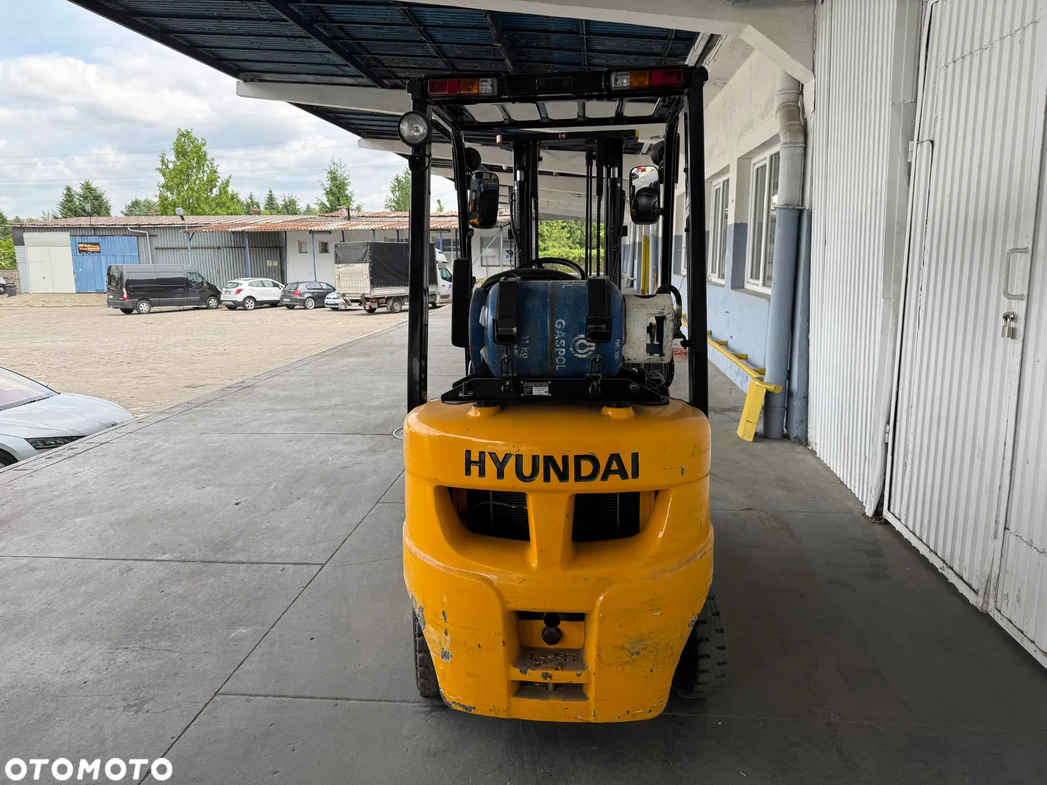Hyundai 18L-7M - 5