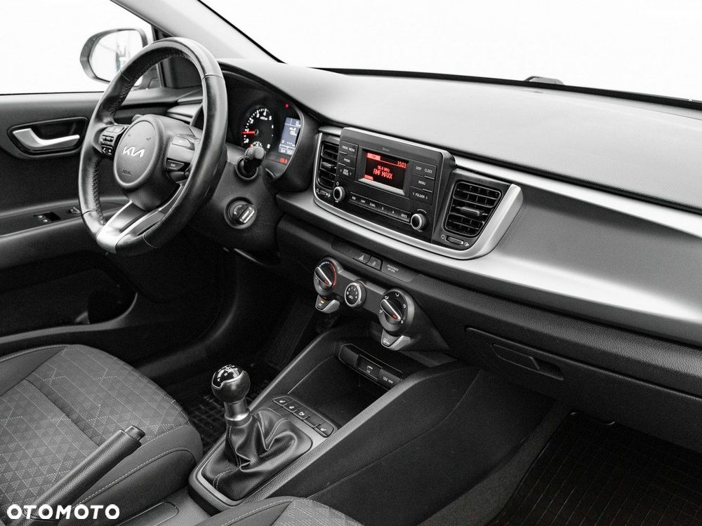 Kia Rio - 33