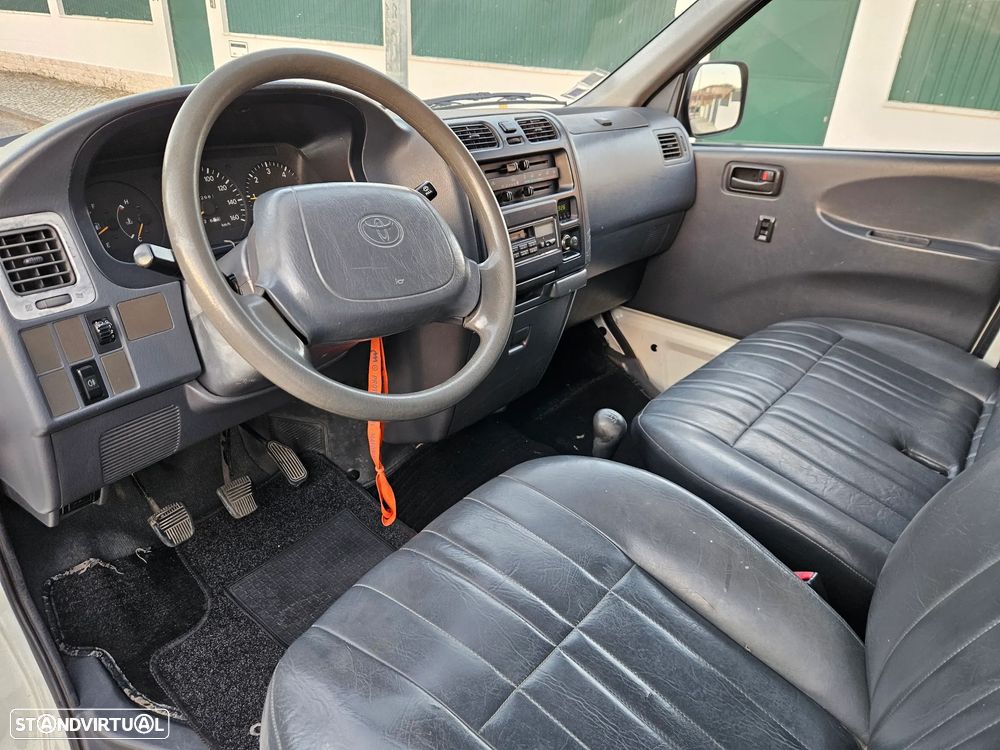 Toyota Hiace 2.4 D 2001 - IVA Dedutível - 6