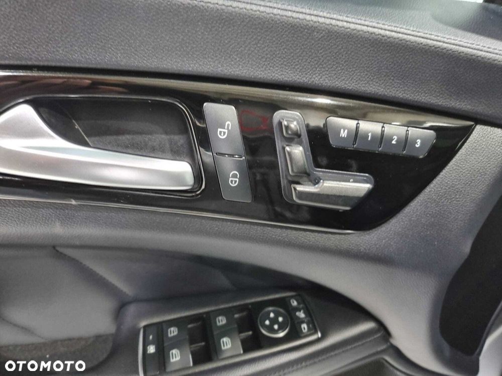 Mercedes-Benz CLS - 34