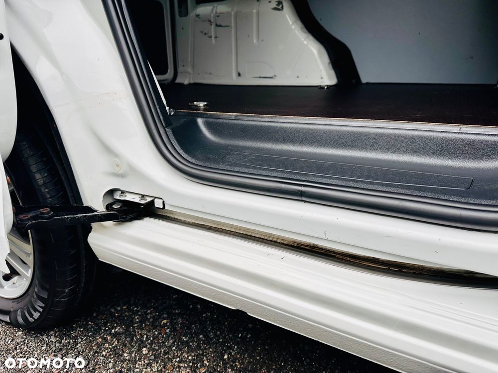 Volkswagen Caddy - 18