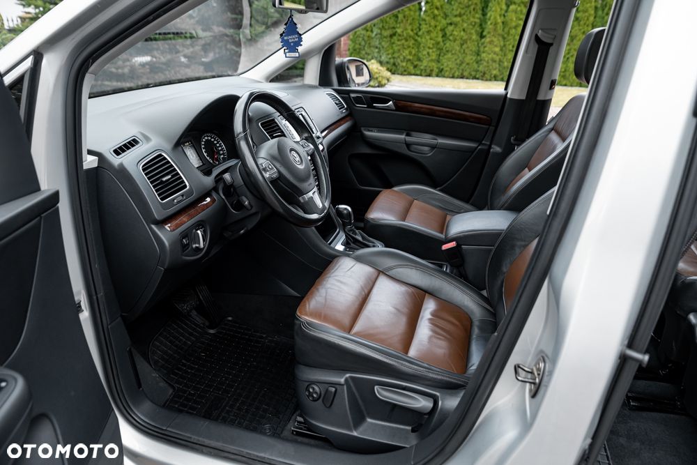 Volkswagen Sharan 2.0 TSI DSG Highline - 16