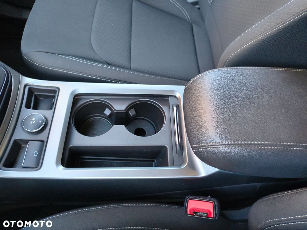 Ford Kuga - 6