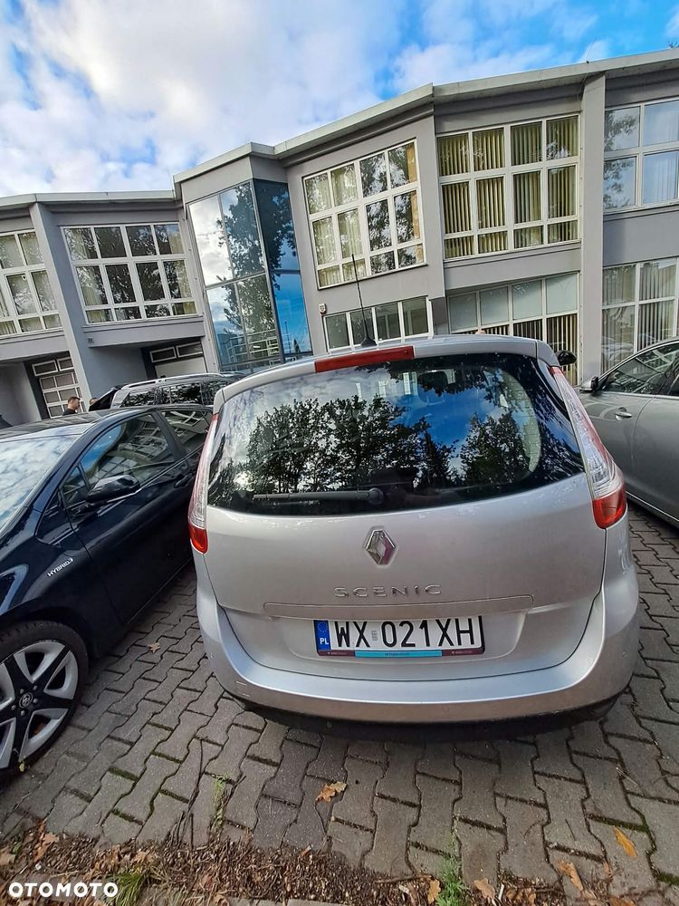 Renault Scenic 2011 photo 4